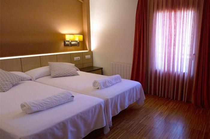 Hotel Valle De Turtzioz Ngoại thất bức ảnh